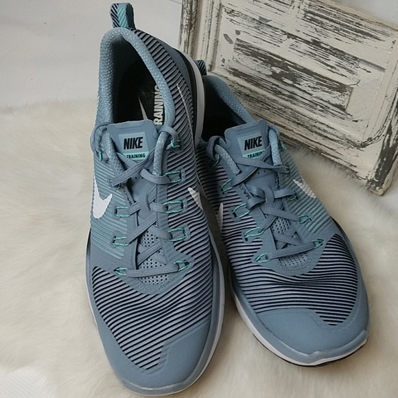 EUC Nike Flywire training sneakers. Size 13
